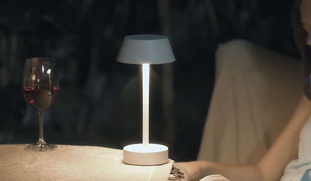 Сенсорная настольная лампа Crystal Lux Santa LG1 White