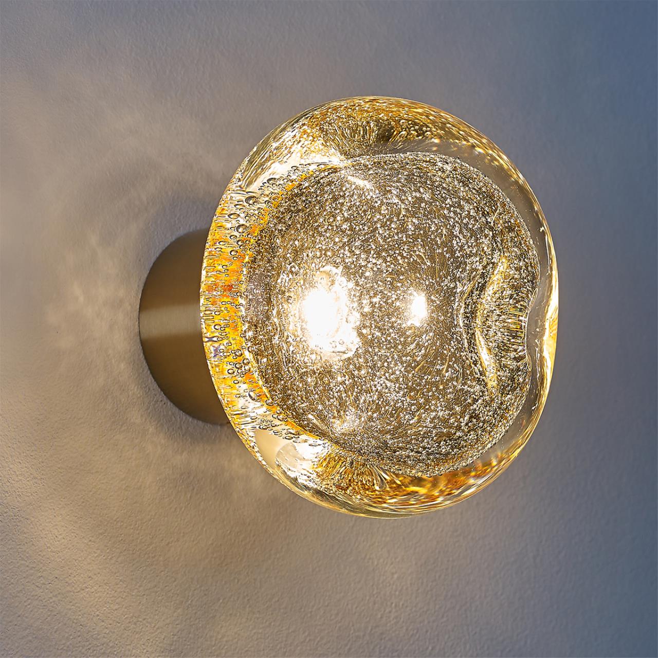 Настенный светильник из «мятого» стекла с эффектом пузырьков Odeon Light  MELA 7042/4WL