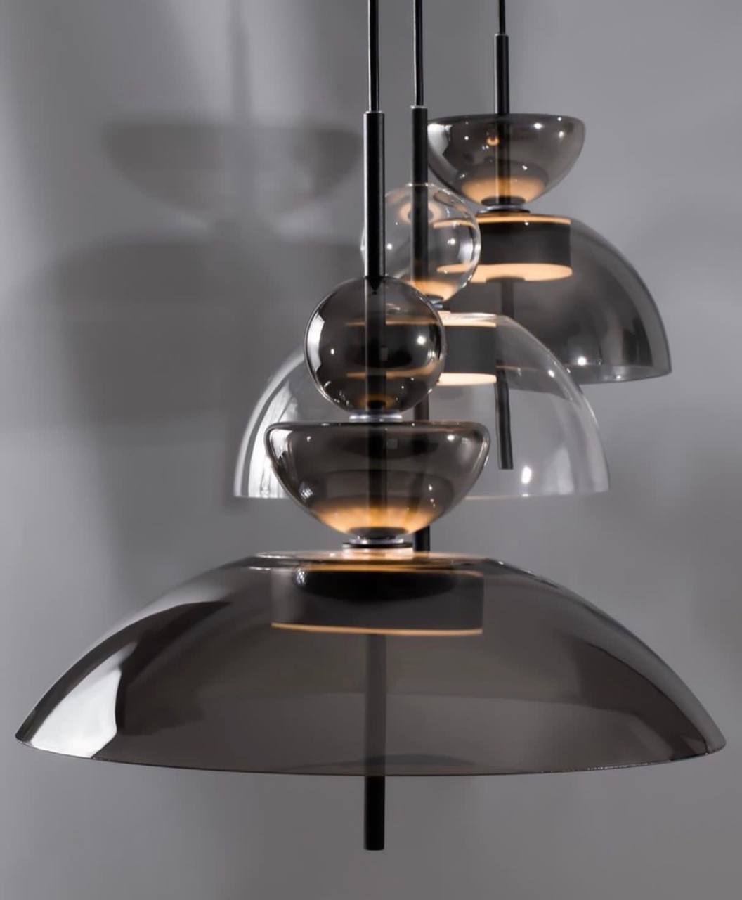 Подвесной светильник стеклянный хай-тек Maytoni Bangkok MOD185PL-L6B3K2