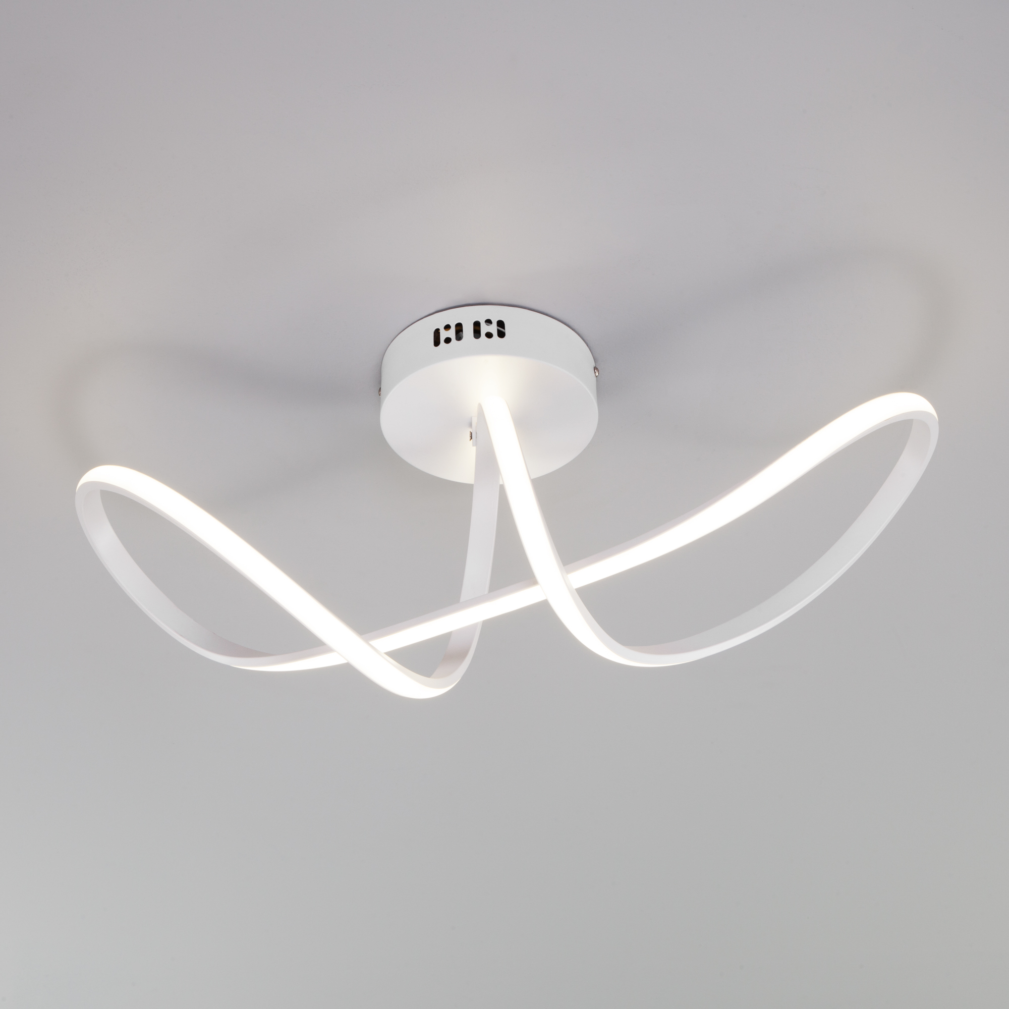 Потолочный светильник с пультом ДУ Eurosvet Fold 90112/1 белый