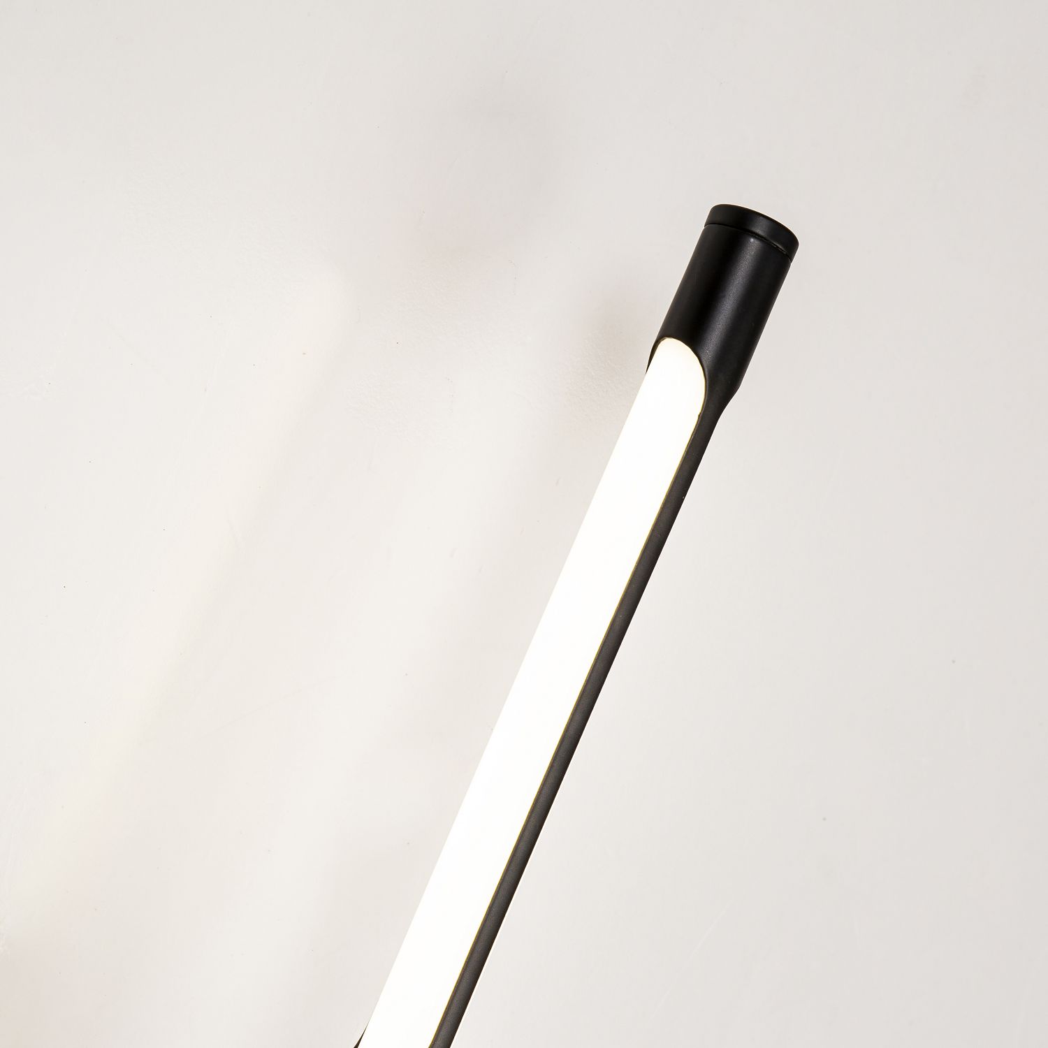Настенный светодиодный светильник для точечной подветки Favourite Wand 4098-1W