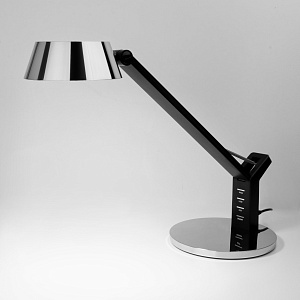 Светодиодная настольная лампа Eurosvet Slink с сенсорным управлением 80426/1 черный/серебро
